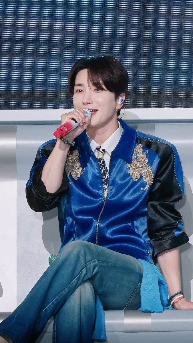 Ssspecial1004's tweet photo. 260919 [1983] 83z Fancon in Macau

보고 싶어서 손가는 대로 보정해 본 사진들💗💗
@special1004
#leeteuk #이특 #박정수  
#heechul #希澈 #김희철
#83line #superjunior83z  
#superjunior #슈퍼주니어 https://t.co/D4LtlEz5Z5