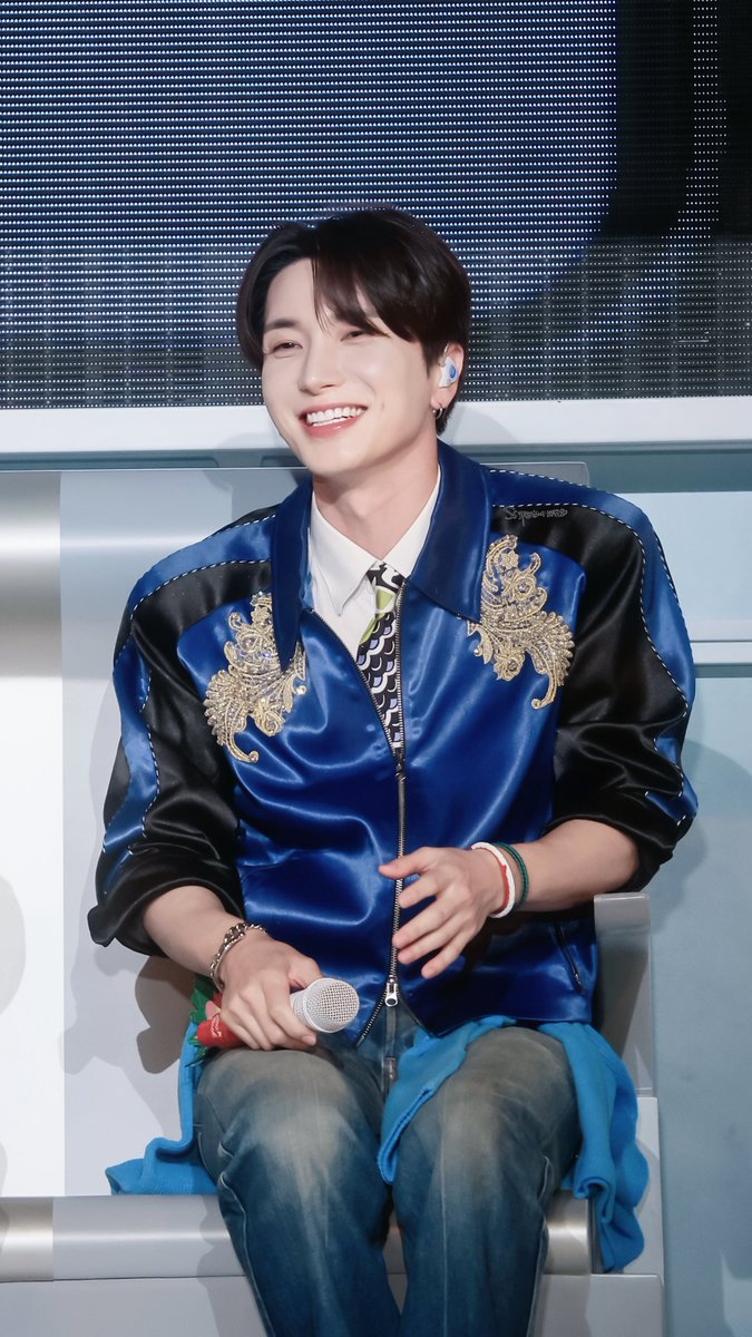 Ssspecial1004's tweet photo. 260919 [1983] 83z Fancon in Macau

보고 싶어서 손가는 대로 보정해 본 사진들💗💗
@special1004
#leeteuk #이특 #박정수  
#heechul #希澈 #김희철
#83line #superjunior83z  
#superjunior #슈퍼주니어 https://t.co/D4LtlEz5Z5