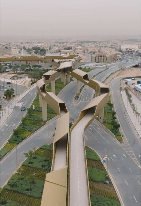 azalzamel_z's tweet photo. مدن الخليج تسابق الزمن في مسارات الدرجات الهوائية 

متى دوركم ؟ @kuwmun 

•رياضة تقي من الامراض والسمنة 
•توفير كبير في استهلاك الوقود يؤدي لتوفير في دعمه
•تجربة سياحية ومفتاح لبطولات عالمية https://t.co/eV1Hkge4TT