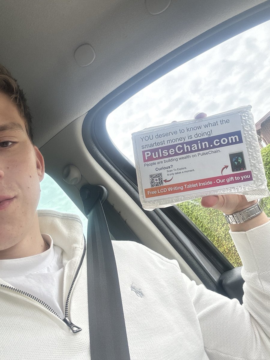 viktoe71189780's tweet photo. Look what I just received #PulseChain tablets!  I'm ready to spread the word.

The mission has officially started. 💚🫡🚀

Pulsechain will take over Sweden!🇸🇪
$PLS $PLSX $HEX $INC
Big thanks to:@Awel0n https://t.co/JDM1UtCYjy