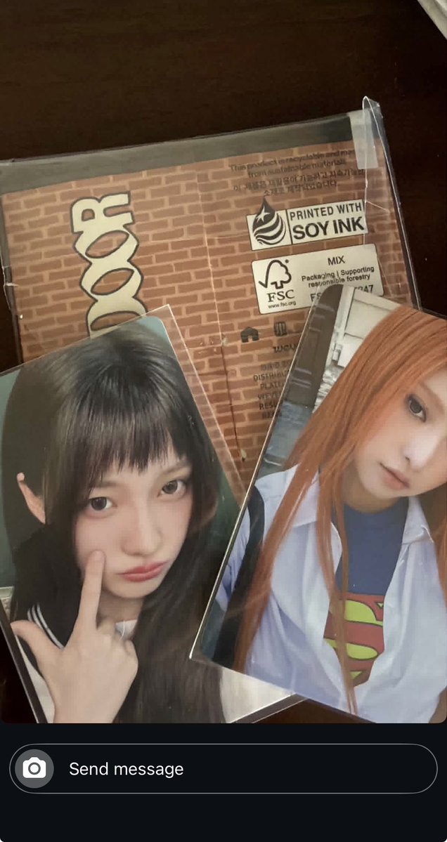 strwbrryreis's tweet photo. @InPostUK your courier managed to mix up labels, meaning instead of receiving what I should have (left photo), I received something completely different (right photo). Both the sender and I have contacted regarding this, but someone out there has items I paid for which is unfair. https://t.co/bwFlRzPDwu