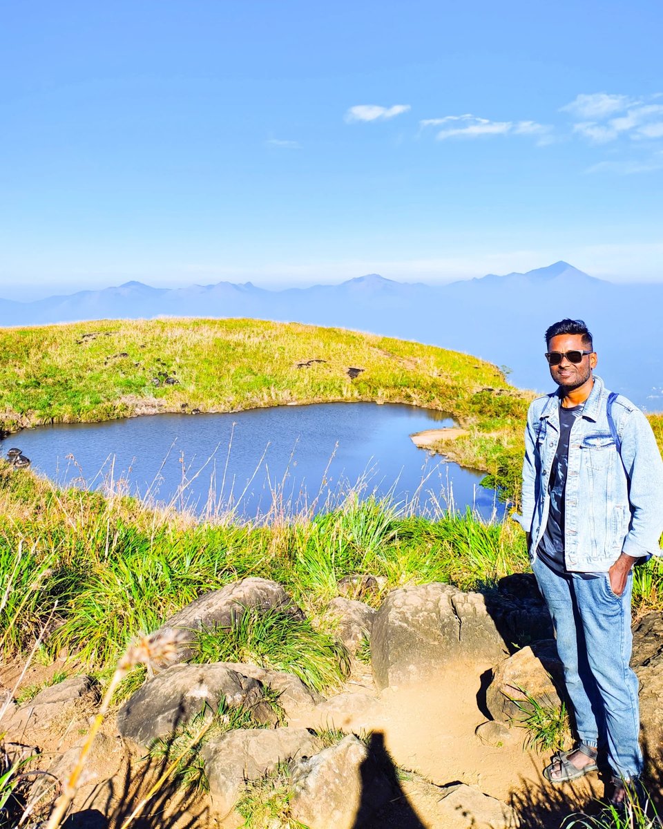 chaconshadow's tweet photo. "Climb mountains, not so the world can see you, but so you can see the world"
Behind the lens @muralee_maha
#chembrapeak #wayanad #wanderlust #wanderer #hodophile
#traveler #naturelover #nature #mountain #mountains
#hill #trekking https://t.co/DtLmQGGjwj