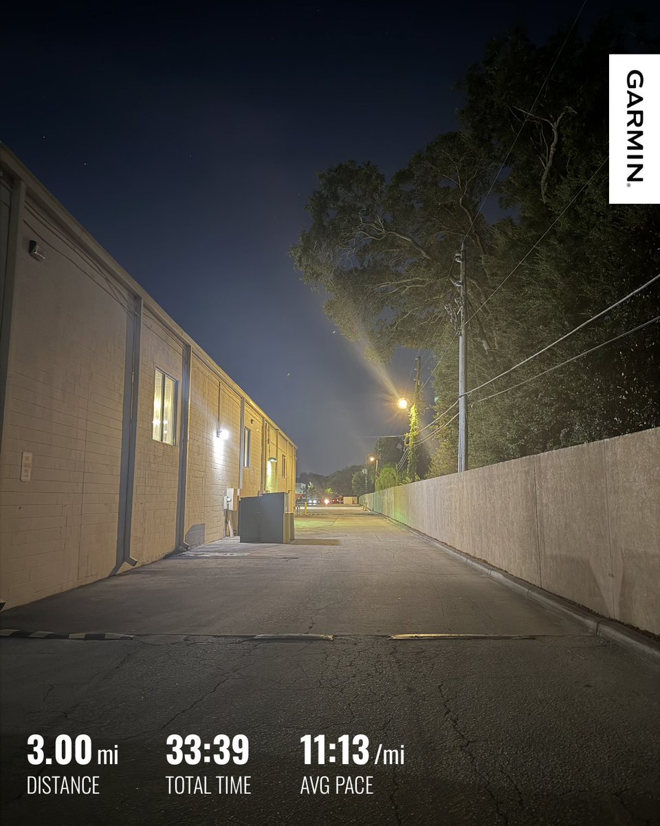 JohnBostonRowe's tweet photo. A delightful morning for some slow miles… 

#FloridaRunning #RunBeforeTheSun #KeepMoving #OneMoreMile #FitAt48

Run streak day: 57 https://t.co/a1TZXWDa7Q