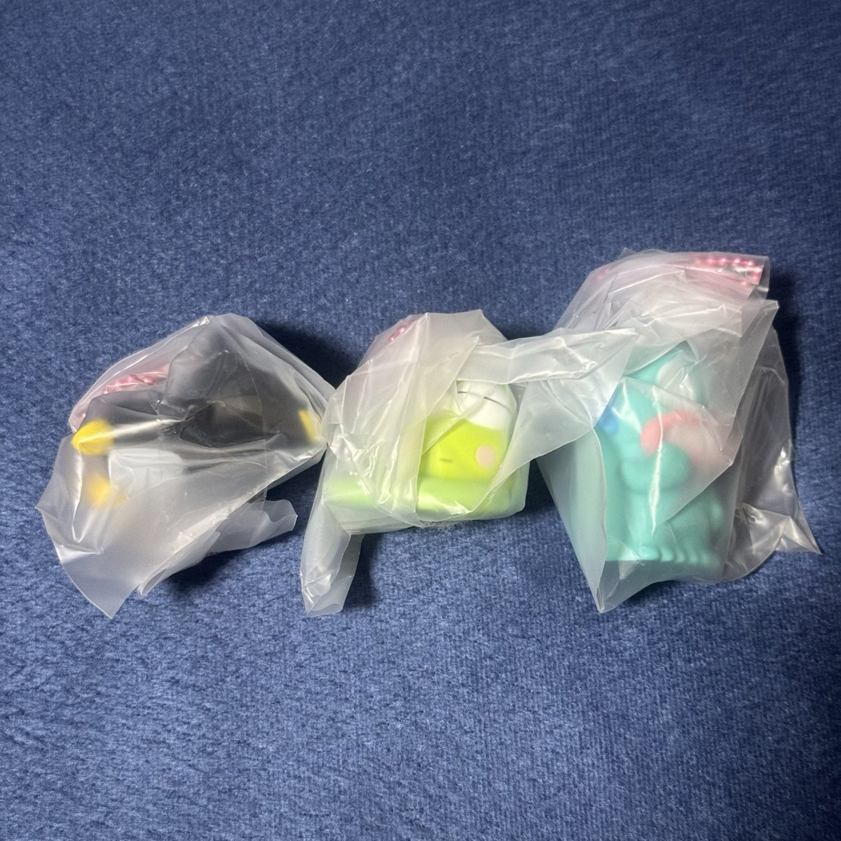 wooosong_'s tweet photo. サンリオ あひるのペックル すやすやフィギュアチャーム サンリオキャラクターズ ランダム ガチャガチャ キーホルダー 交換 

【譲】 バツ丸 けろけろけろっぴ ハンギョドン
【求】 同種 あひるのペックル

郵送🙇🏻‍♀️
お気軽にリプorDMしてください！ https://t.co/4IzKaKXx7S