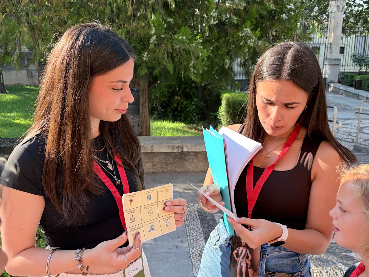educaugr's tweet photo. #ConvocatoriasUGR ¿Quieres hacer prácticas en nuestro equipo? ¡Tenemos 2 plazas para tí!

📍 #UGReduca + @UGRdivulga | @CanalUGR  
🧤Ícaro (id: 2497632 y 497628)

Más info en: https://t.co/adpxwaltsE https://t.co/xrLZjpscSV