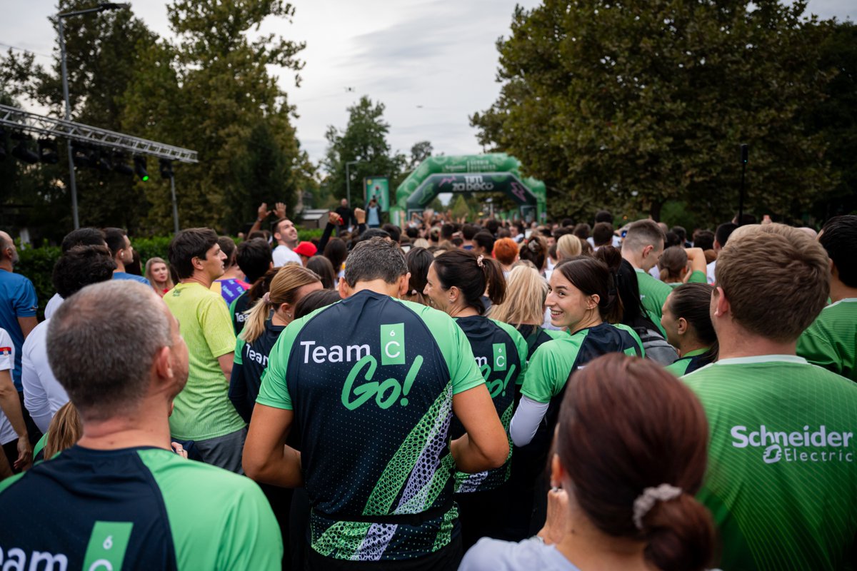 OCSiAl's tweet photo. Greetings from the OCSiAl team at the Belgrade Business Run!

More than 60 of our colleagues hit the track last Thursday—not to win the race, but to spend an afternoon together.

It was a chance to get active, have fun, and enjoy time with the people we work with. As our team continues to grow, so does the team spirit that brings us together.

We’re here for one another—to give each other a push when things get tough and to challenge our own limits together. Because that’s what being a team is all about!

#businessrun #belgrade #race #teamwork #belgradebusinessrun