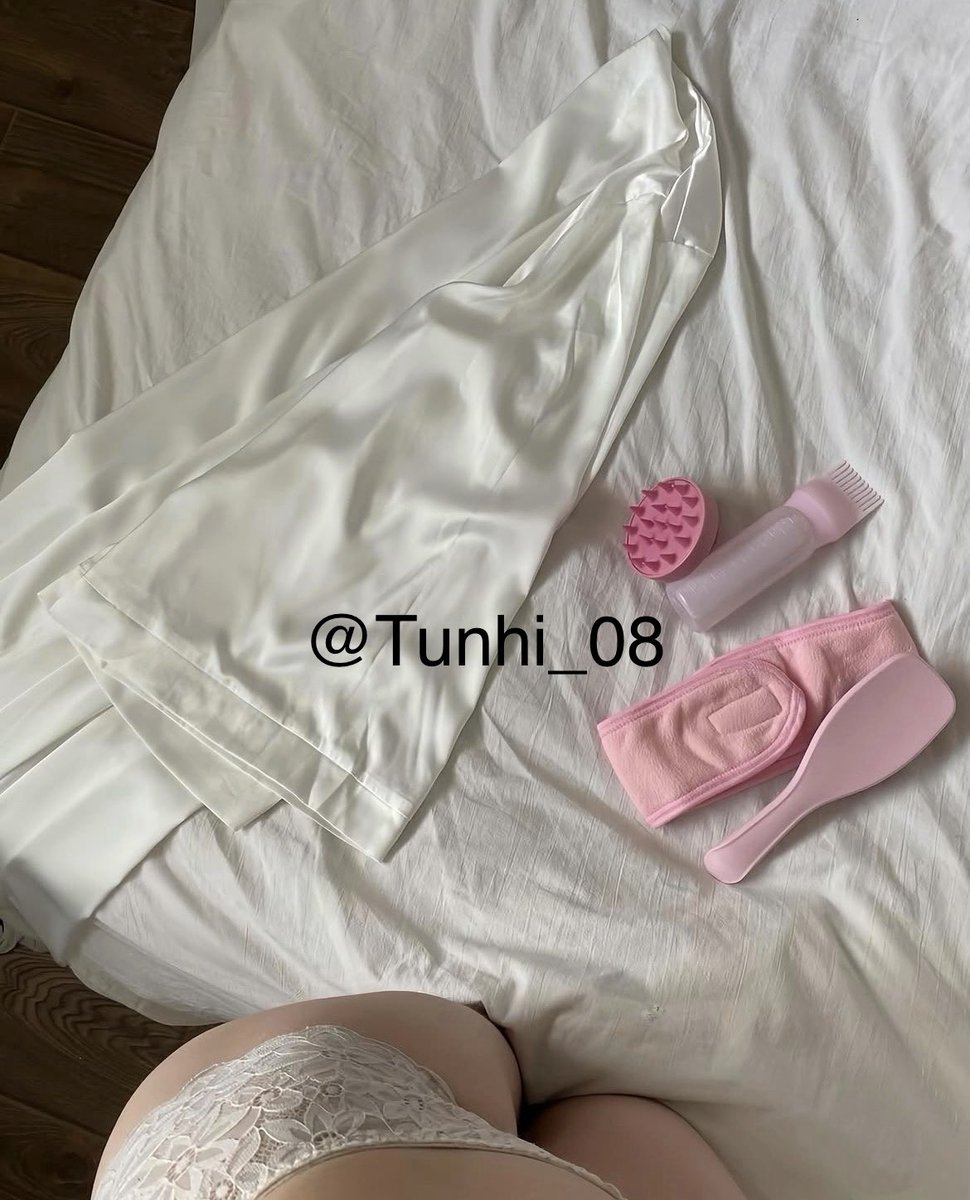 Tunhi_08's tweet photo. Tuyển chó đực dâm ngoan chơi onl show được mặt. Gửi ảnh gth cho cô Nhi biết nào. https://t.co/xIg1PivBcq