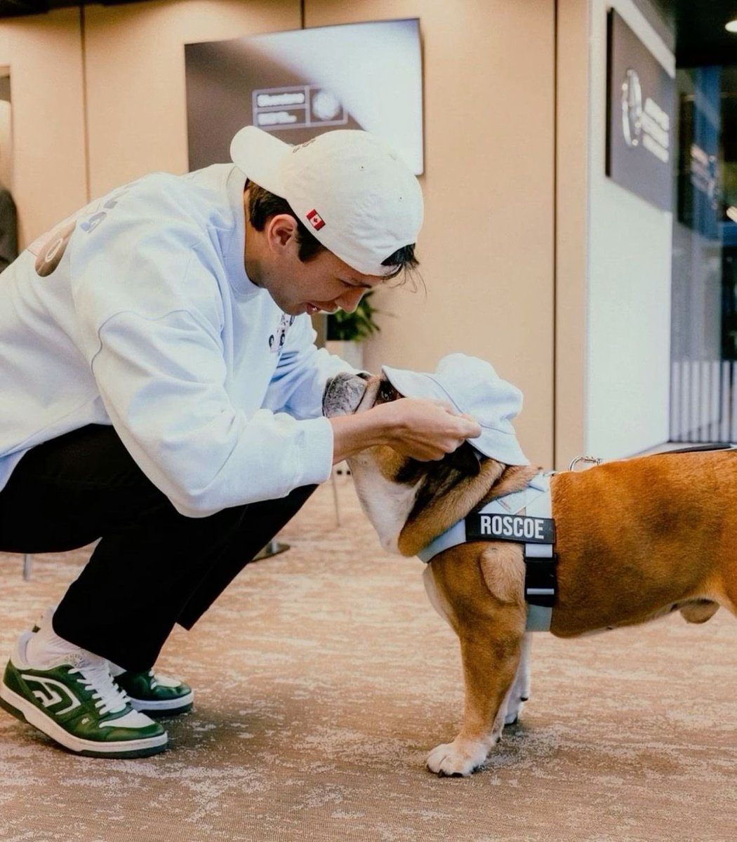 BucketHatLewis's tweet photo. 1 year since Roscoe Hamilton, the paddock star, crossed the rainbow bridge, he was so beloved😭🐶🌈❤️‍🩹 #RoscoeForever https://t.co/etxoZhPuH5