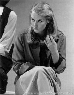 graciferrr's tweet photo. blows my mind that this is meryl &amp; louisa and not just meryl twice… her genes didn't even attempt subtlety https://t.co/yaea4lbbnA