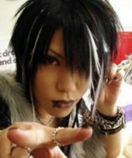 satanbiitches's tweet photo. #gazetwt im tired and i wanna go home https://t.co/w0pQi0vRJu