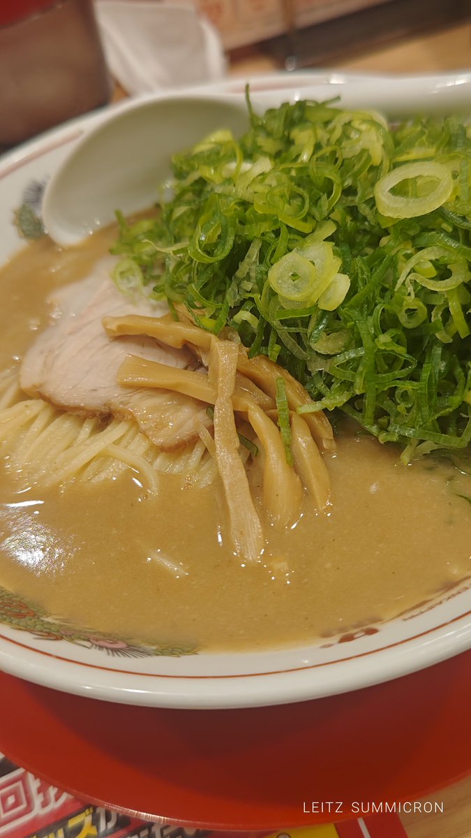 horror_ant's tweet photo. お夕飯の蘇りし天一（ねぎ） https://t.co/iJFflXJvOS