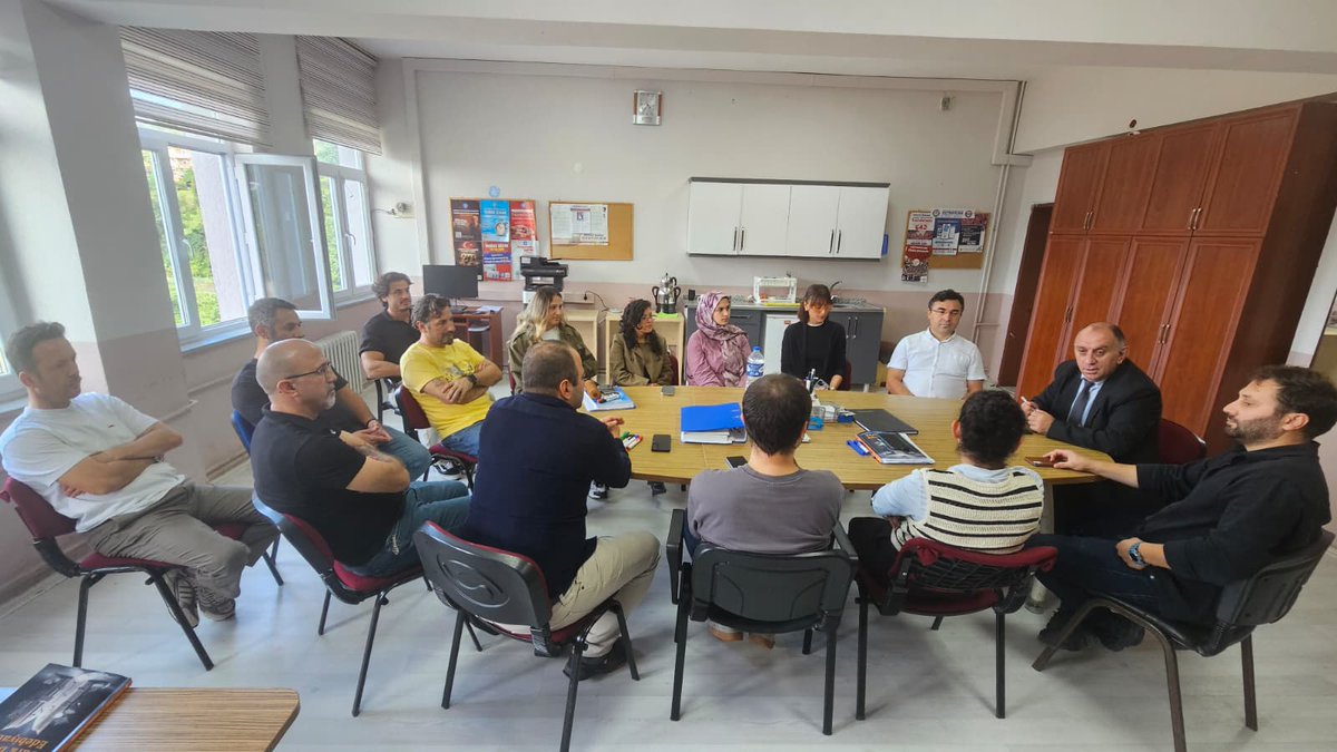Kemalpasailce's tweet photo. İlçe Milli Eğitim Müdürümüz Güven BALKAYA, Kemalpaşa ÇPAL'yi ziyaret etti.

İlçe Milli Eğitim Müdürlüğü Resmi Sayfası: https://t.co/wWPqCDcoFO https://t.co/1XCdgPUso6