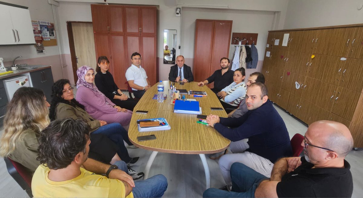 Kemalpasailce's tweet photo. İlçe Milli Eğitim Müdürümüz Güven BALKAYA, Kemalpaşa ÇPAL'yi ziyaret etti.

İlçe Milli Eğitim Müdürlüğü Resmi Sayfası: https://t.co/wWPqCDcoFO https://t.co/1XCdgPUso6