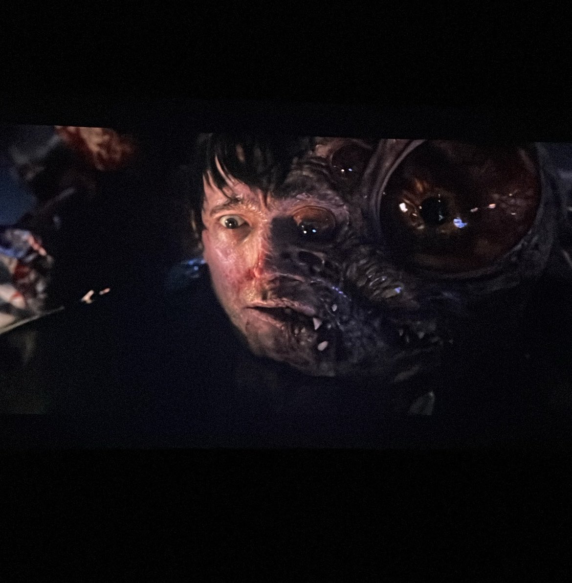 jamsmbjam's tweet photo. OKAY GANDA NG RESIDENT EVIL - 9/10. Looking forward sa next movies nila 😭 https://t.co/R7qb23dKOa