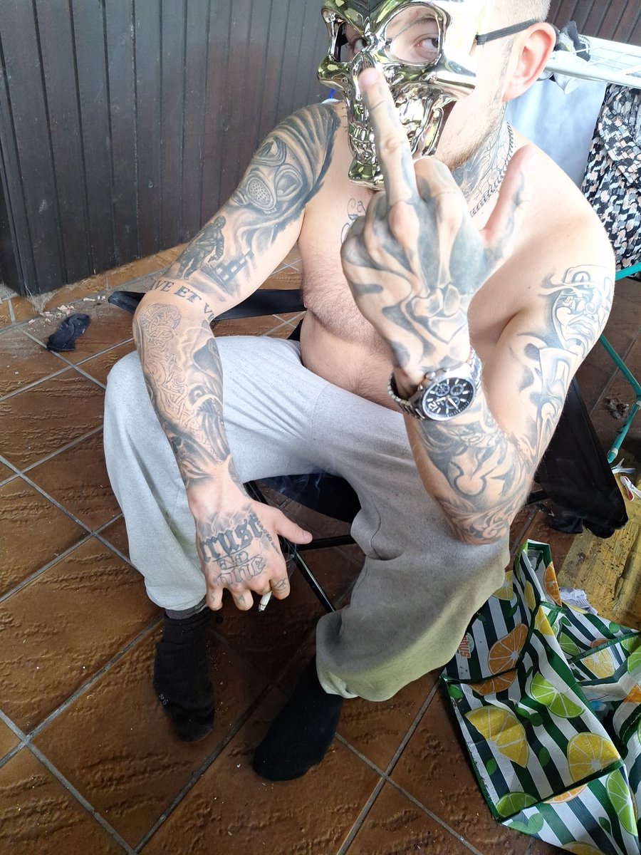 Incedcashmaster's tweet photo. Schönen Montag ist gewünscht an die Herren und Herrinen 
Und natürlich an die kleinen schweinchen🥵🐖💸​#findom #finsub #financialdomination #findomme #femdom #domme #paypig #cashslave #humanatm #cashcow #tribute #goddess #mistress #worship #walletdrain https://t.co/N5FiV85UNa