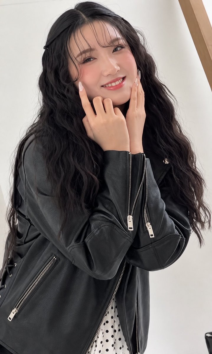 RevaDiMaria's tweet photo. Delynn IDN Photoshoot 

🩴Reparasi High Definition (HD) https://t.co/x9Iy5KEGTT