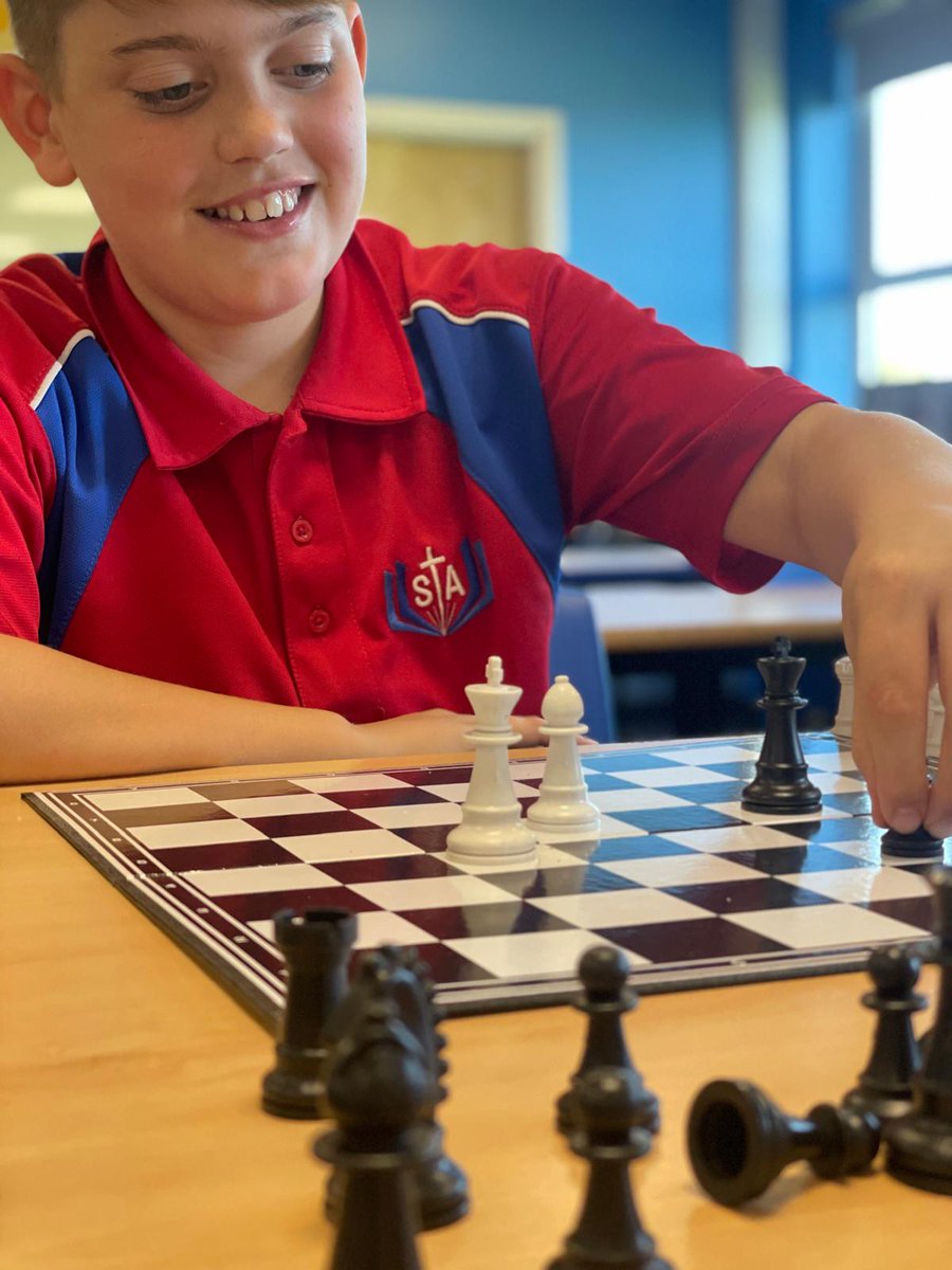 StAntonysCC's tweet photo. Our lunchtime Chess Club is well underway, with students putting their strategic thinking and problem-solving skills to the test! 🧠👏

Who knows, we might have some future chess champions in the making at St Antony’s! 🏆♟️

#StAntonys #ChessClub #LunchtimeClub #StudentSuccess #ChessChampions