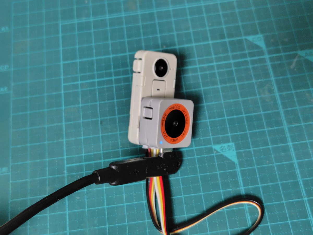 Naoki_lab's tweet photo. できた！
M5stackAtom-cam　と　Thermal2　で
熱カメラ（可視像に熱分布を重ねて表示）

ルーター発熱してるーーー https://t.co/ogOAm2A0ac