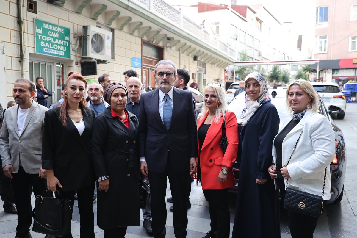 akkadinbpasa's tweet photo. Türkiye Yüzyılı Buluşmaları'nda Önceki Dönem Bakanımız ve MKYK Üyemiz @mahirunal ile Türkiye Bosna Sancak Derneği'nde hemşehrilerimizle buluştuk.

Samimi sohbet, güçlü muhabbet, sarsılmaz gönül bağı.

Sivil toplumumuzla omuz omuza, Türkiye Yüzyılı'na hep birlikte. https://t.co/INxCy7X2Sq