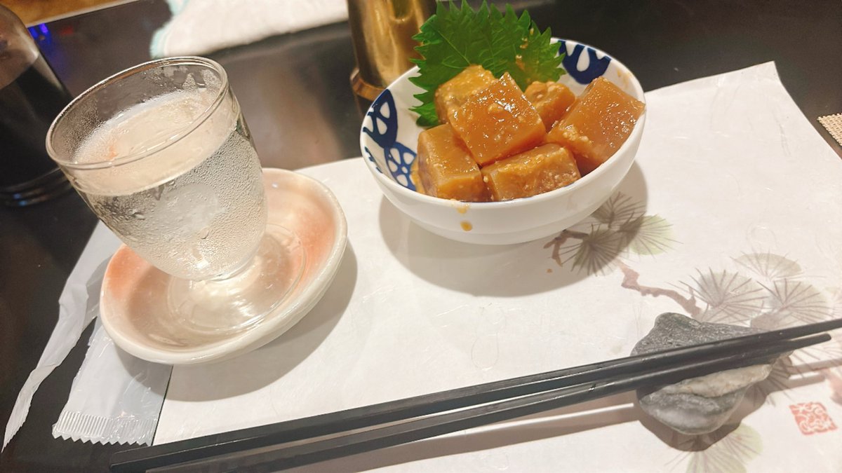 arjent_bar's tweet photo. 社団戦にご参加した皆様、
昨日はお疲れ様でございました。

本日はあるじゃんお休みです。

代わりに南部美人と、美味しいこんにゃく味噌漬けの画像を置いておきます。

夜行列車
03-3832-5409
東京都台東区上野6-13-4 
https://t.co/ETjy7OPiAy https://t.co/tvYa5m1QP7