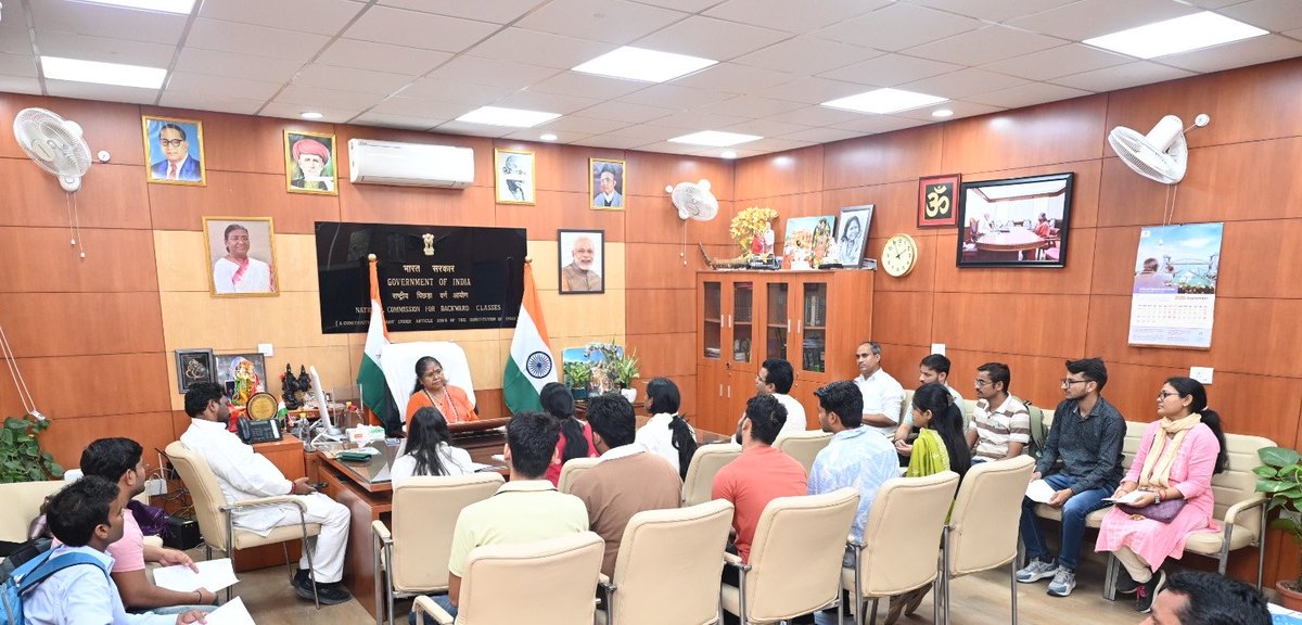 SadhviNiranjan's tweet photo. केंद्रीय विद्यालय और नवोदय विद्यालय के अभ्यर्थियों को OBC-NCL प्रमाण पत्र सत्यापन में आ रही समस्याओं को लेकर प्रतिनिधिमंडल ने राष्ट्रीय पिछड़ा वर्ग आयोग कार्यालय में भेंट की, समस्या का संज्ञान लेकर यथोचित समाधान हेतु आश्वासित किया। https://t.co/EUFTFUF21q
