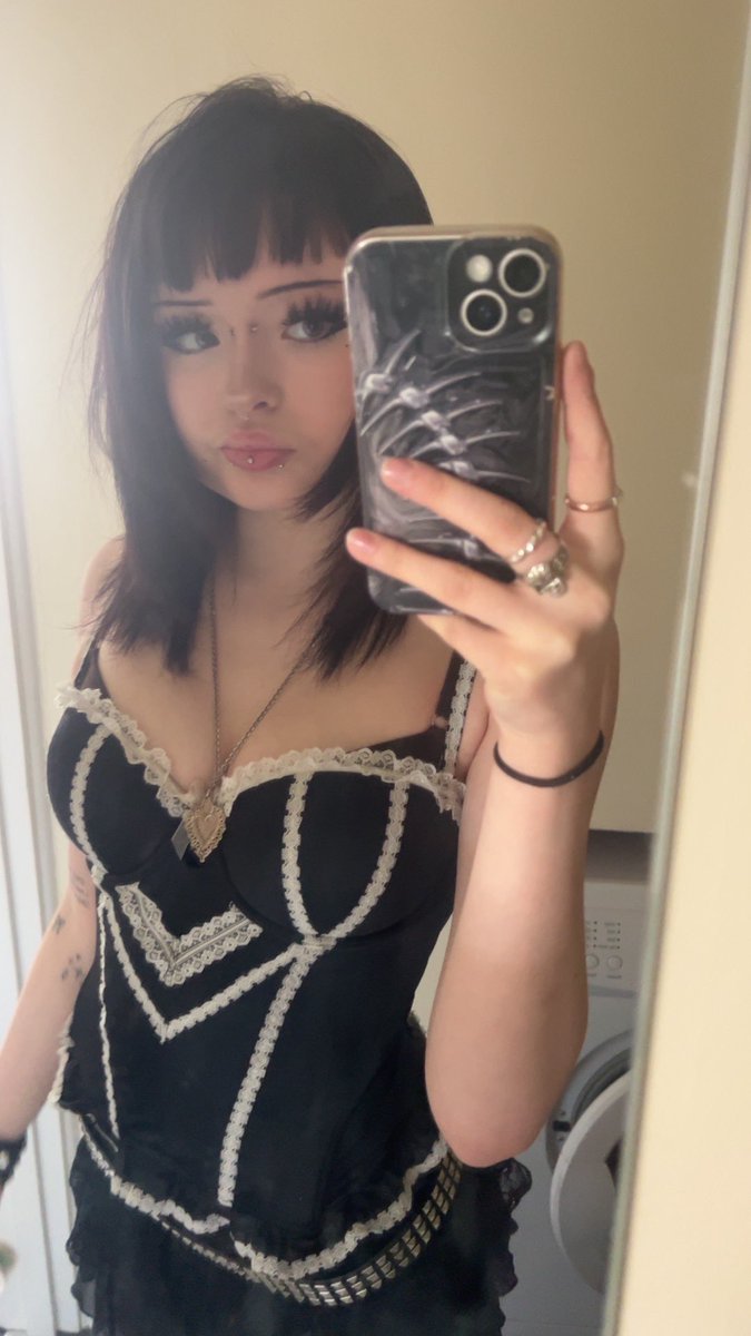 jaylavamp's tweet photo. dm me for snap! £7 pics etc😛 #buyingcontent #ukseller #nsfwtwt #nsfw https://t.co/vYyqpgdb3a
