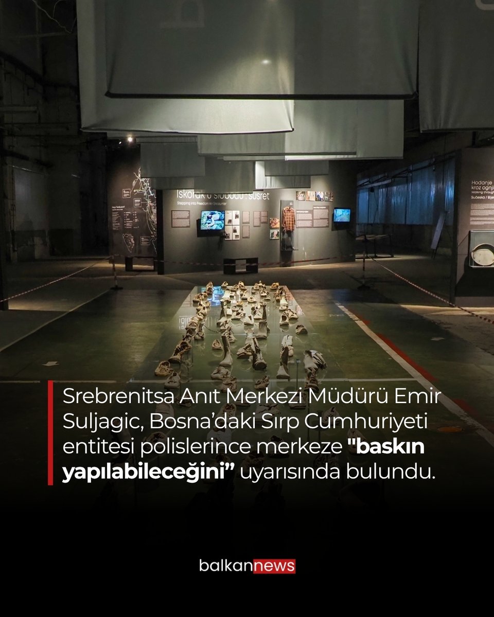 balkannewscomtr's tweet photo. 🇧🇦 Srebrenitsa Anıt Merkezine "Sırp polisler baskın yapılabilir" uyarısı!

🗣 Srebrenitsa Anıt Merkezi Müdürü Emir Suljagic, Bosna Hersek'teki iki entiteden biri olan Sırp Cumhuriyeti (RS) polisleri tarafından "anır merkezine baskın yapılabileceği" uyarısında bulundu.

📌 Suljagic, sosyal medya hesabından yaptığı paylaşımda, Srebrenitsa Anıt Merkezinin, RS'deki Sırp polisi ve yargısının hedefi olmaya devam ettiğini belirtti.

Anıt merkezine Sırp polislerce baskın yapılabileceği uyarısında bulunan Suljagic, şöyle devam etti:

"Anıt merkezine baskın düzenlenmesine yönelik bir plan hazırlandığını kesin olarak biliyorum. Operasyonun ayrıntılarını bilmiyorum, ancak böyle bir planın varlığından haberdarım. Anladığım kadarıyla operasyonda özel polis birlikleri ve Bosnalı Sırplara ait televizyon kanallarının kameraları da yer alacak. Operasyonun iki amacı olduğu görülüyor: Birincisi, anıt merkezini itibarsızlaştırmak ve yıldırmak, ikincisi ise beni cezaevine koyarak yıllarca siyasi saiklerle yürütülen yargı süreçlerine maruz bırakmak."

RS entitesindeki Bijeljina Savcılığı, 31 Temmuz'da Srebrenitsa Anıt Merkezinde çalışan 26 kişiyi ifadeye çağırmıştı.

Kaynak: Anadolu Ajansı