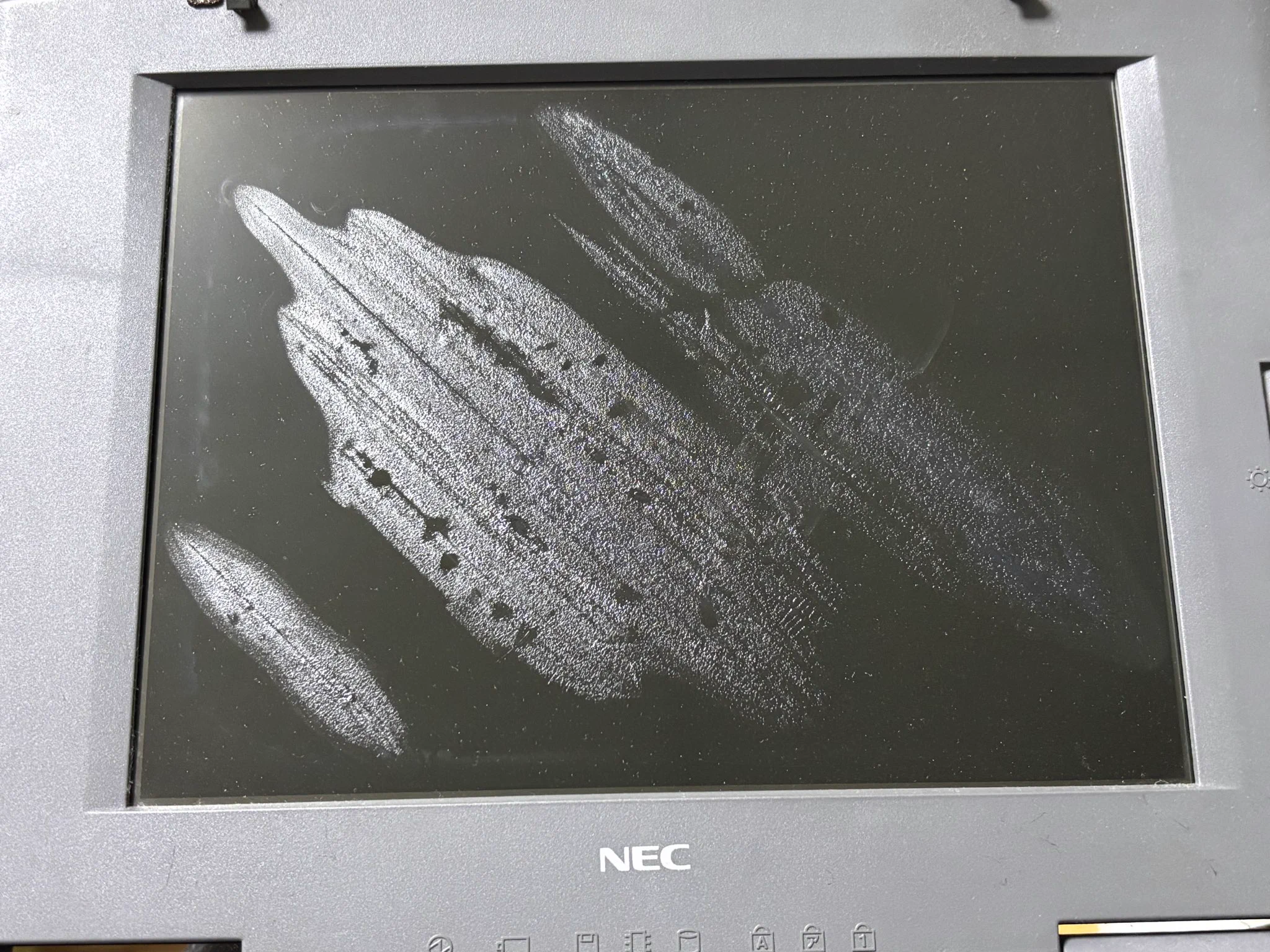 ち*ー様 100 L0604-01 【ジャンク】ノートパソコン 液晶表示OK