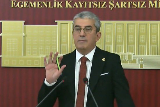 haberaktifcom's tweet photo. #SonDakika 

Yeni dolandırıcılık dosyası yarın açıklanıyor!

YENİ Parti Başkanvekili Gökhan Günaydın: 

“Nasıl, Özata Denizcilik üzerinden açıklamalarımızı yaptıysak, yarın da Gündoğdu Tarım üzerinden açıklama yapacağız. 

Orta boy bile sayılamayacak şirketlerin nasıl dolandırıcılığa alet edildiğini, bunların AKP ile ilişkisini ortaya koyacağız.”