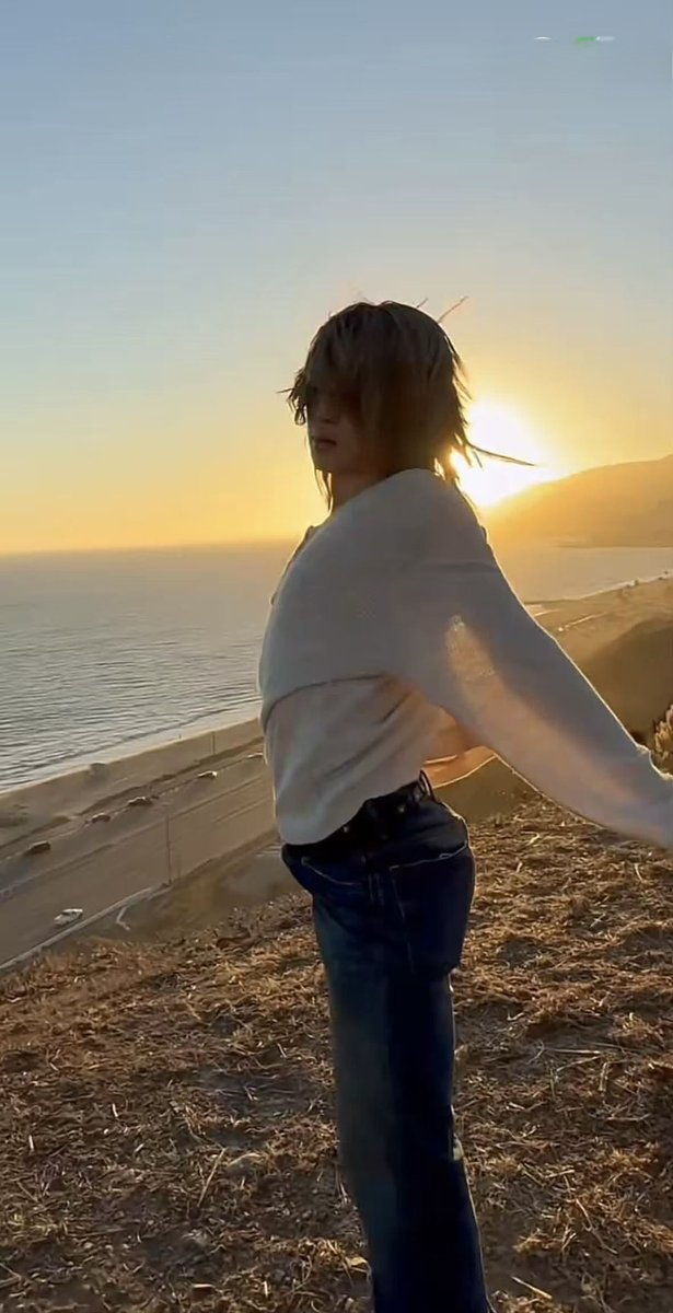 Minnie_Peachy_8's tweet photo. @TheePopCore @Abbiepjm2 #ThislsJimin
JIMIN ON TIKTOK 
BE MINE DANCE VIDEO
MAIN DANCER JIMIN https://t.co/yNWCn1ZRhB