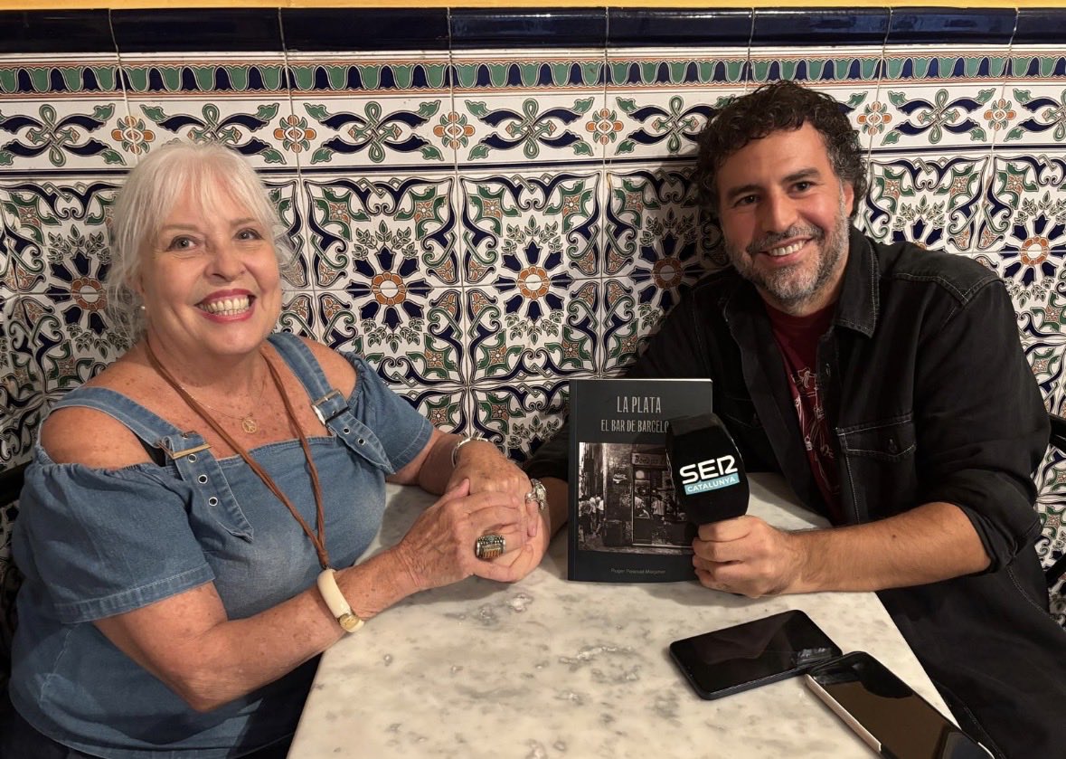 pascualroger1's tweet photo. Quina meravella d'entrevista que en @joantejedor ens ha fet per parlar del llibre 'La Plata: el bar de Barcelona' al programa Aquí Barcelona de @la_ser. https://t.co/PmEJ8TNDYe