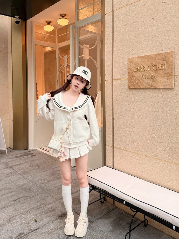 Lanyoujin_030's tweet photo. POV: It’s getting cold, baby~ so I brought out the cutest new collection 🤍🧸✨
https://t.co/UcAudI7Lcz
https://t.co/fJxDtL9aZk
#KiyomiDoll #幼金doll #NewCollection #SailorStyle #Dollcore #TikTokFashion #CuteOutfit #PreppyStyle #CozyStyle https://t.co/k4t3kA5EpL