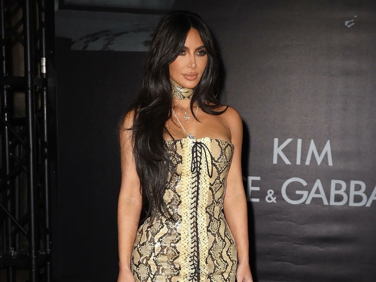 icykatriina's tweet photo. kim kardashian in chxrry nachos https://t.co/n40rgjKNXV