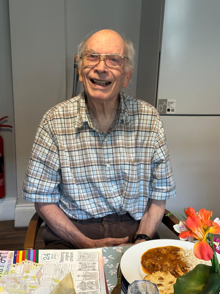 FromeNHome's tweet photo. There’s been a bit of everything at here lately. June stopped for a cup of tea at the garden centre, while back at home Elisabeth joined in with a music and movement session and Toni spent some time painting.
#Frome #Somerset #CareHome #Caring #Responsive #continuationoflife https://t.co/7w1SRGAM79