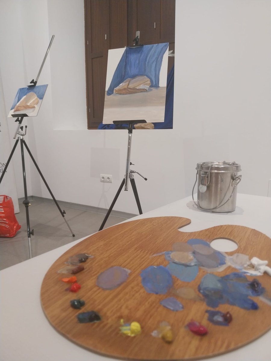 MuseoMurec's tweet photo. 🎨 Cerramos un fin de semana lleno de arte. Cristina Megía compartió su visión de la pintura en un encuentro y, durante todo el fin de semana, impartió un workshop.
#MUREC #ActividadesMurec https://t.co/oHyP3o9Bmh