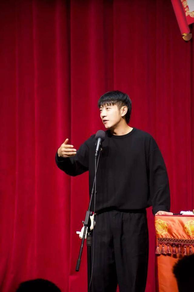 PenelopeHral's tweet photo. En el show de stand-up, le pregunté a mi abuela por qué nunca se queja: "Qué Gastar energía en reclamar cuando ya me quedaron todas las fotos de los nietos" https://t.co/iSw0wVtGPO