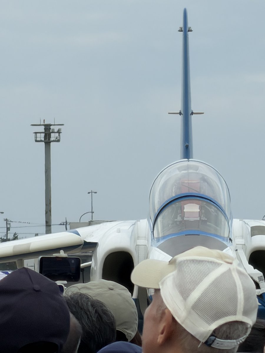 chikara_log56's tweet photo. 航空祭と防災フェスタに参加✨️

大空を見上げる子どもたちや、
特殊車両に目を輝かせる
親子の姿が印象的でした。

未来の子どもたちのためにも���
安心できるまちづくりを足元から進めます。

#能美市 #防災 #子育て https://t.co/GivMIrUmci