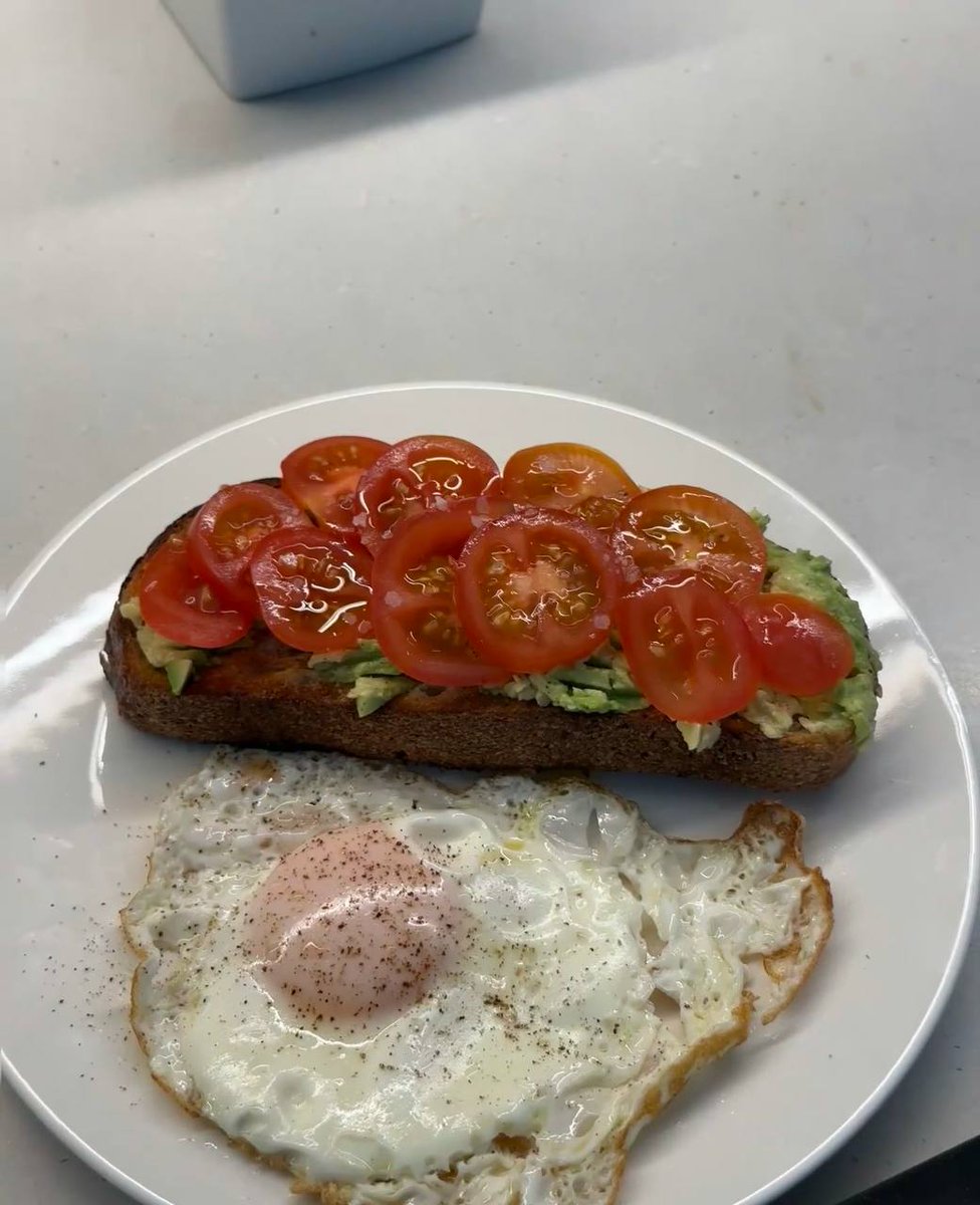 Florencewqs4's tweet photo. Simple ingredients can also make a delicious breakfast https://t.co/rJRCKseZna
