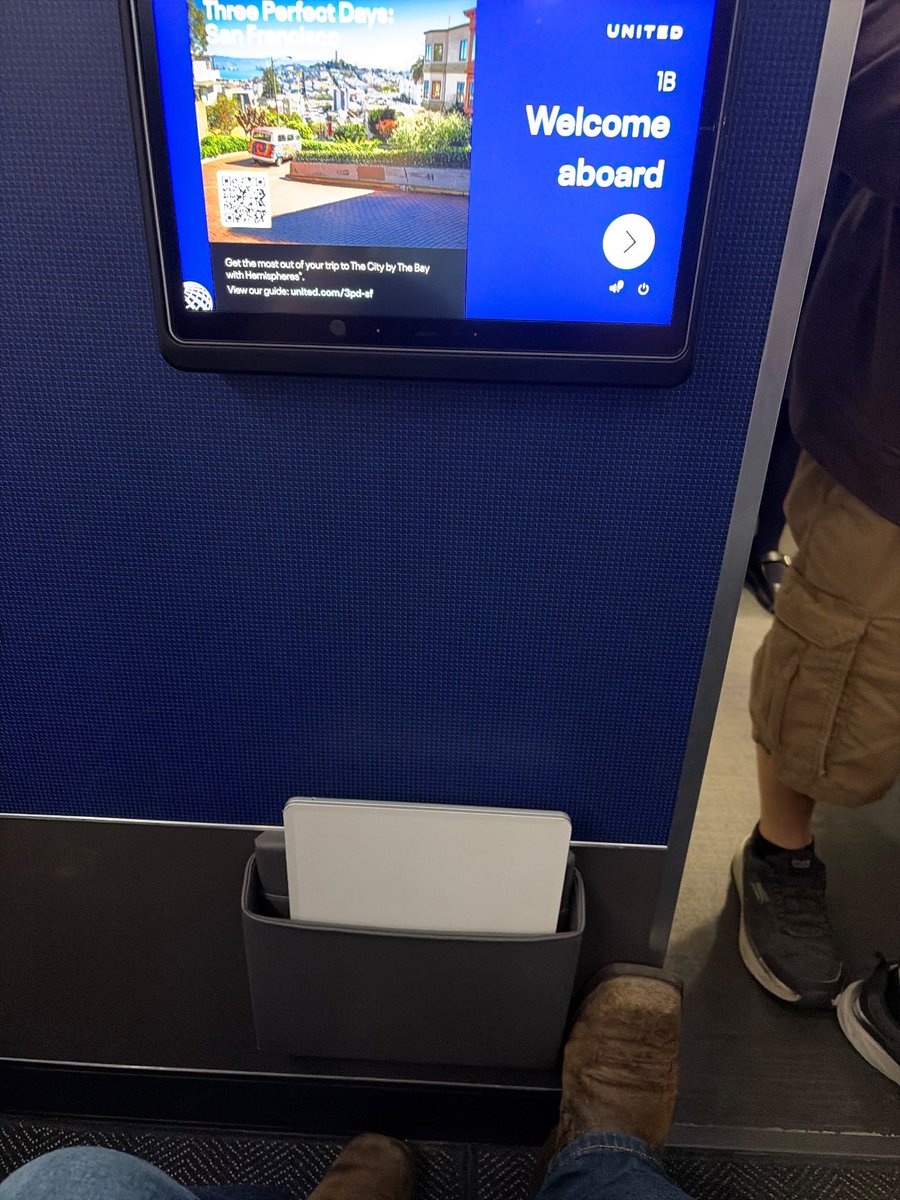 BradGroux's tweet photo. IAH ➡️ SFO for OpenAI Dev Day, let’s go!!! Follow along at https://t.co/5bb5iPVpxj. https://t.co/htREw2chJg