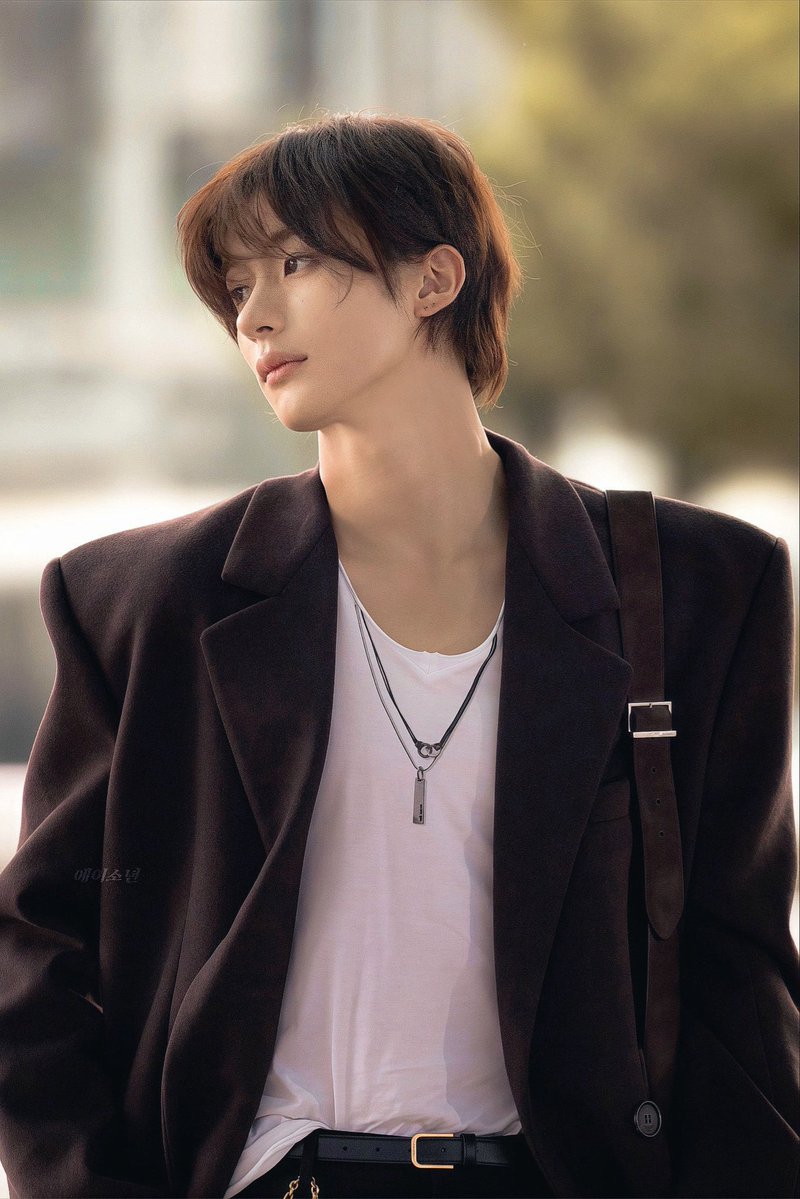 luvuallton's tweet photo. 분위기라는게 https://t.co/BPOH1fikyP