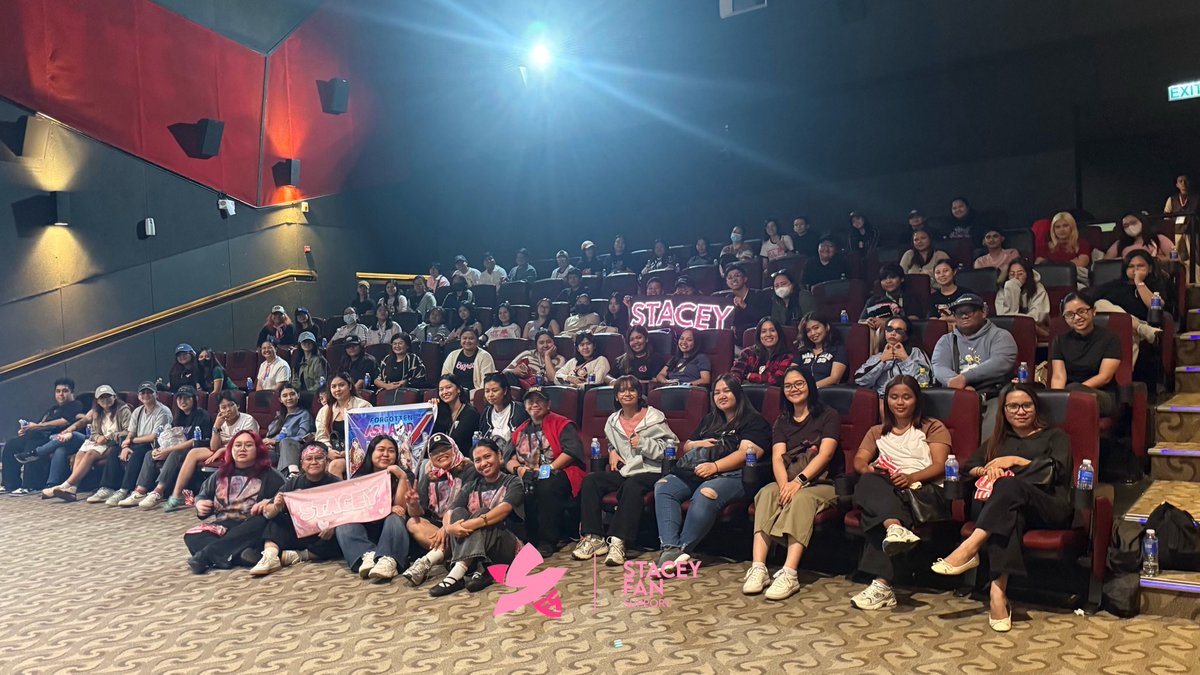 staceyfanspprt's tweet photo. 𝙁𝙧𝙤𝙢 𝙩𝙝𝙚 𝙗𝙞𝙜 𝙨𝙘𝙧𝙚𝙚𝙣 𝙩𝙤 𝙪𝙣𝙛𝙤𝙧𝙜𝙚𝙩𝙩𝙖𝙗𝙡𝙚 𝙢𝙚𝙢𝙤𝙧𝙞𝙚𝙨. 🏝️🎬

Our 𝗙𝗼𝗿𝗴𝗼𝘁𝘁𝗲𝗻 𝗜𝘀𝗹𝗮𝗻𝗱 𝗕𝗹𝗼𝗰𝗸 𝗦𝗰𝗿𝗲𝗲𝗻𝗶𝗻𝗴 was a success! 🌸

Thank you to all Blooms and Stars who joined us as we explored Nakali Island. We hope everyone had fun, enjoyed the movie, and made some core memories with us. 💗

And of course, 𝐇𝐚𝐩𝐩𝐲 𝟔𝐭𝐡 𝐀𝐧𝐧𝐢𝐯𝐞𝐫𝐬𝐚𝐫𝐲, 𝐒𝐭𝐚𝐫𝐬! Thank you for continuing to celebrate, support, and share your love for Stacey through the years. Here’s to many more memories together! ✨

Until the next one? 👀 

#Stacey_FanSupport
#BINIxForgottenIsland
#ForgottenIslandBlockscreening
#BINI_AParallelWorld @bini_stacey