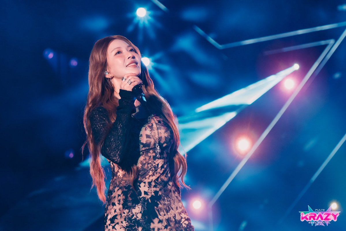 bapalent's tweet photo. ᴋʀᴀᴢʏ ɴɪɢʜᴛ ɪɴ ᴛᴀɪᴘᴇɪ 💛

#Bapal  #베이팔 
#BoA #보아 #ボア https://t.co/fE7NZppID4