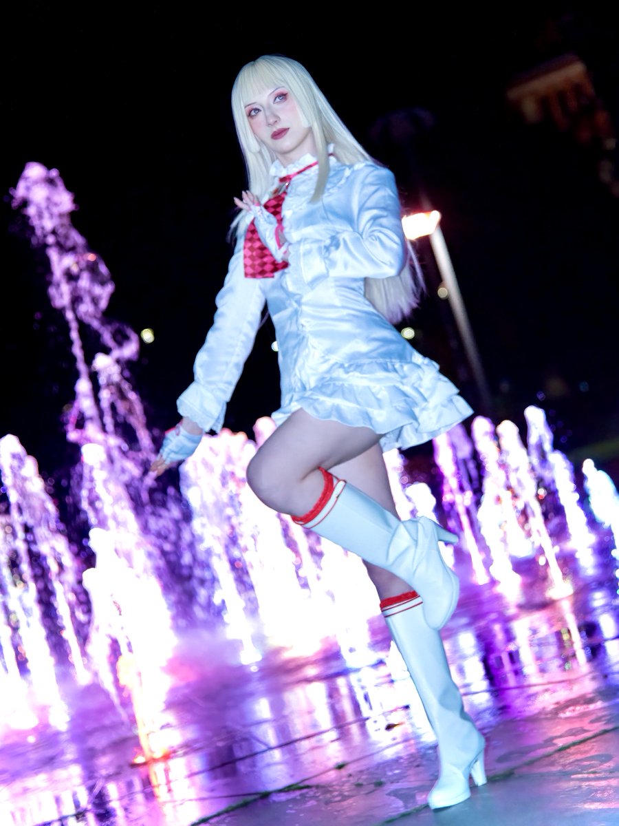 livyah_cosplay's tweet photo. tekken 6 electric fountain https://t.co/HxjFNLW7NI