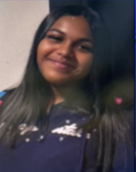 ArrestsSfl's tweet photo. 🚨 MISSING: Isis Johnson, 12 — Miami-Dade
Last seen Sept. 27 near the 2400 block of NW 68th St, Gladeview.
5'5" · 180 lbs · brown eyes, black hair. Clothing unknown.
Seen her? Deputy Y. Hernandez 305-715-3300 or Crime Stoppers 305-471-TIPS.
#MissingChild #Miami https://t.co/4RuA7GTEmm