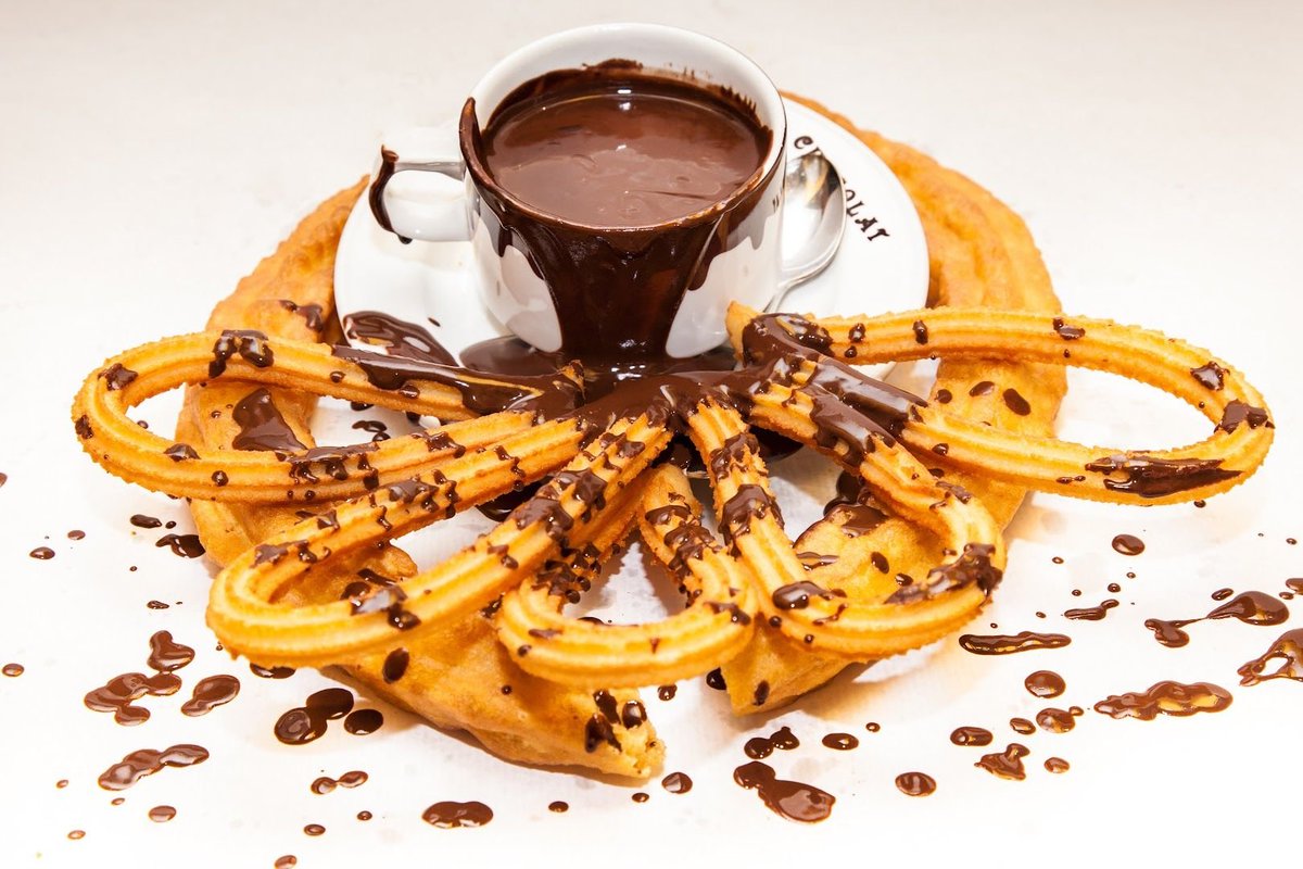 LouettaJefim6c's tweet photo. Mira esta bolsa de churros crujientes con chocolate caliente! Perfectos para compartir en tardes de risas y antojos https://t.co/iUhz85gtuh