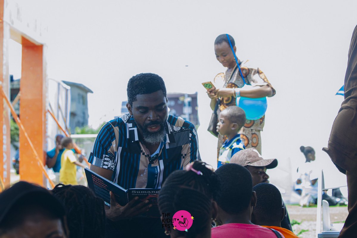 TheKidLitFest's tweet photo. This is a new week to put a good book in a child’s hands🤍

One of our favourite moments from The KidLit Fest 2026 : children gathered around a good book, listening, discovering and sharing stories together.

What book are you or your little reader starting the week with? 

KLF📚 https://t.co/FH0hclai6U