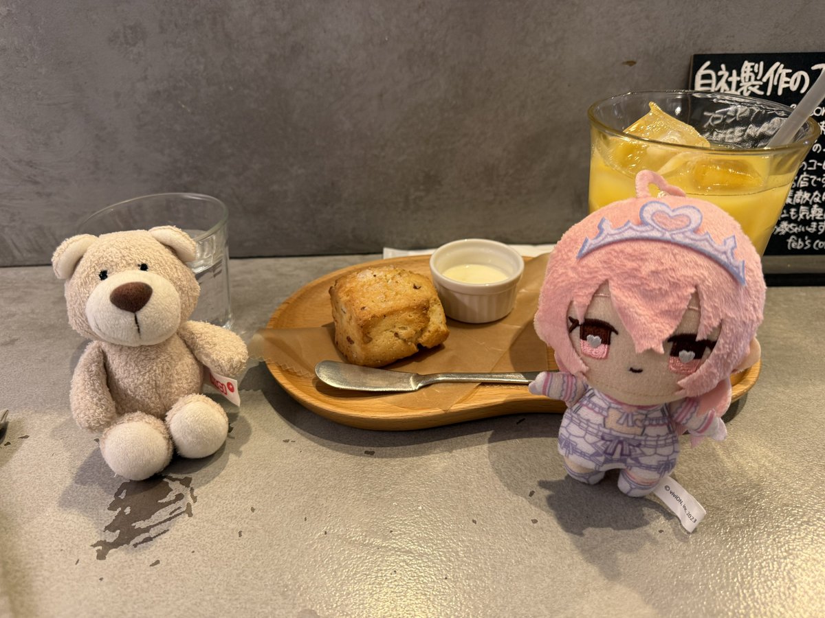red_kero's tweet photo. りえるさんとエトラさんが行かれていたfeb's coffee&amp;scone 馬道本店　行って来ました✨✨
スコーン美味しいかったー💖💖

#我部りえる https://t.co/xBx9qmOiKy