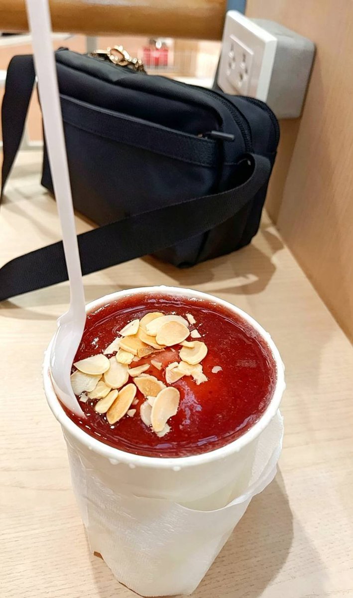 JovanBrind5r's tweet photo. เซ็นทรัลแอร์พอร์ตมีบูธอาหารของกินเยอะแยะมากมายแวะมาแถวนี้เรียกนวดได้นะคะ

คอ บ่า ไหล่ สะบักจม รองช้ำ ปวดสะโพกร้าวลงขา นั่งนานๆเดินทางไกล
ปวดเมื่อยตรงไหนทักมาได้นะคะ
📌แยกเซ็นทรัลแอร์พอร์ต พร้อมเดินทาง  

#นวดนอกสถานที่เชียงใหม่
#นวดเชียงใหม่ 
ไลน์ : pipee2537 https://t.co/Q6Cam7lchy