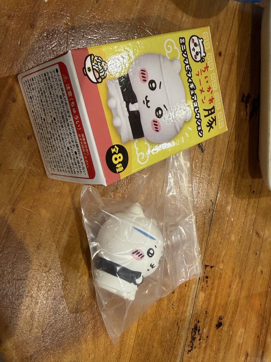 pomama_c's tweet photo. ちいかわ　ちいかわラーメン豚　ミニソフビフィギィアコレクション　交換

譲　ハチワレ

求　モモンガ　ラッコ　古本屋

郵送希望です。
条件の合う方いらっしゃいましたら、リプお願いします🙇 https://t.co/dqiLS4C9PV