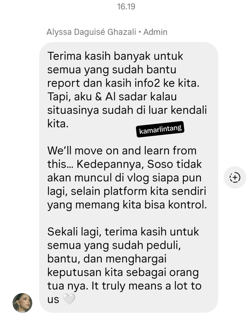 kamarlintang's tweet photo. Alyssa Daguise & Al Ghazali ambil keputusan TEGAS usai wajah baby Soso ke-SPILL di vlog Maia Estianty 😳

Alyssa & suaminya ngerasa kalau situasinya di LUAR KENDALI,

Alyssa pun bilang kalau ke depannya, anaknya gak akan muncul di vlog siapa pun lagi, kecuali milik mereka yg jelas bisa dikontrol.
